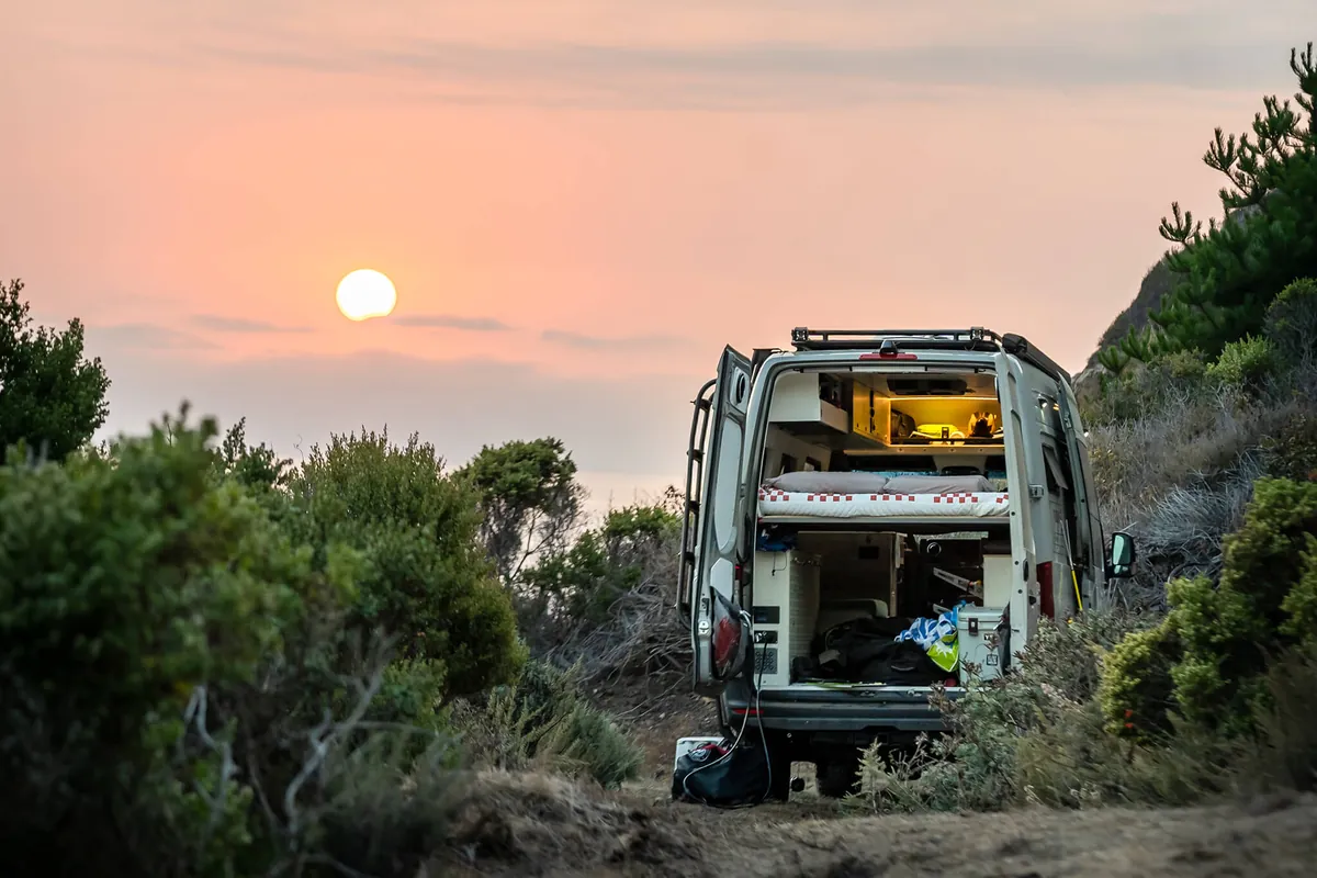 Riptide_OutsideVan_MercedesBenz_SprinterDSC07445