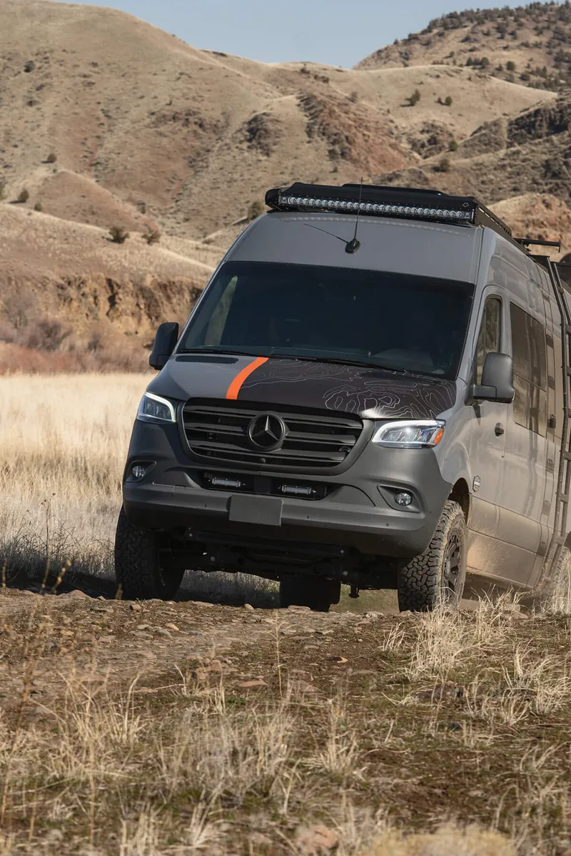 Approach_OutsideVan_MercedesBenz_Sprinter_DSC03017-