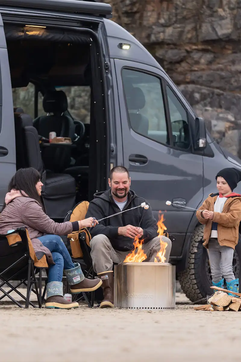 Approach_OutsideVan_MercedesBenz_Sprinter_DSC06008-