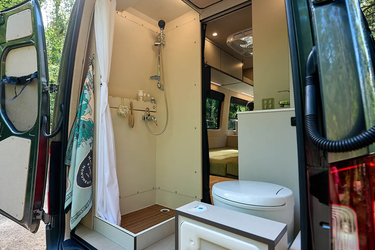 OutsideVan-Parks-Washroom-Overviewl_Web
