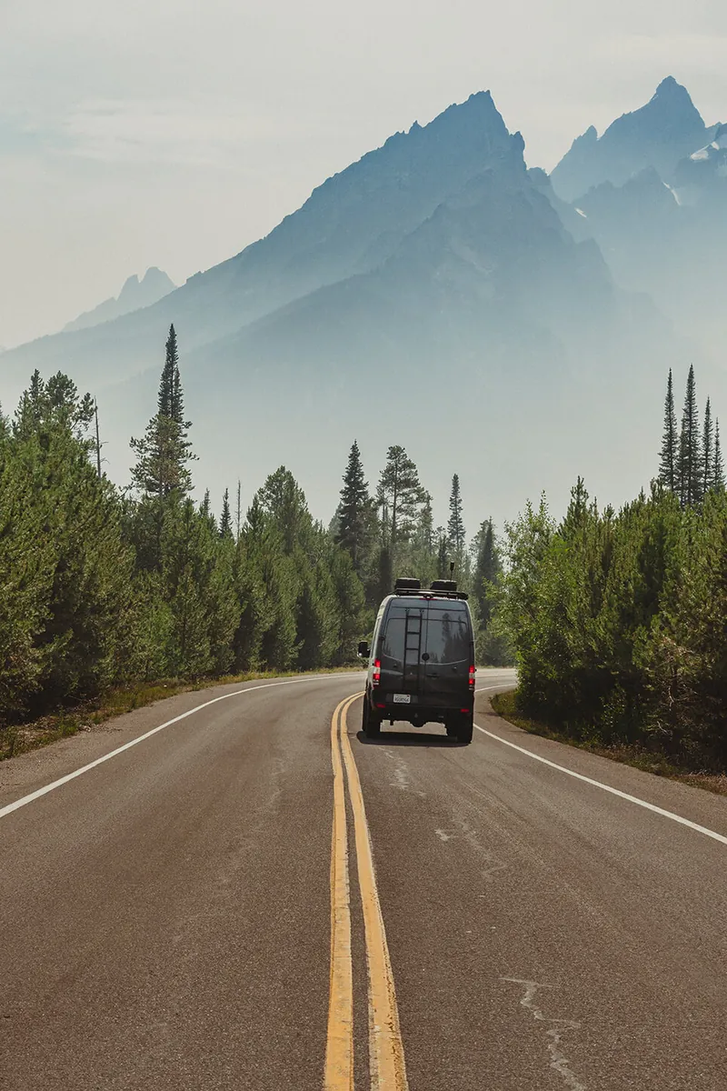 BasilioK_MulekeOutsideVanTeton-42