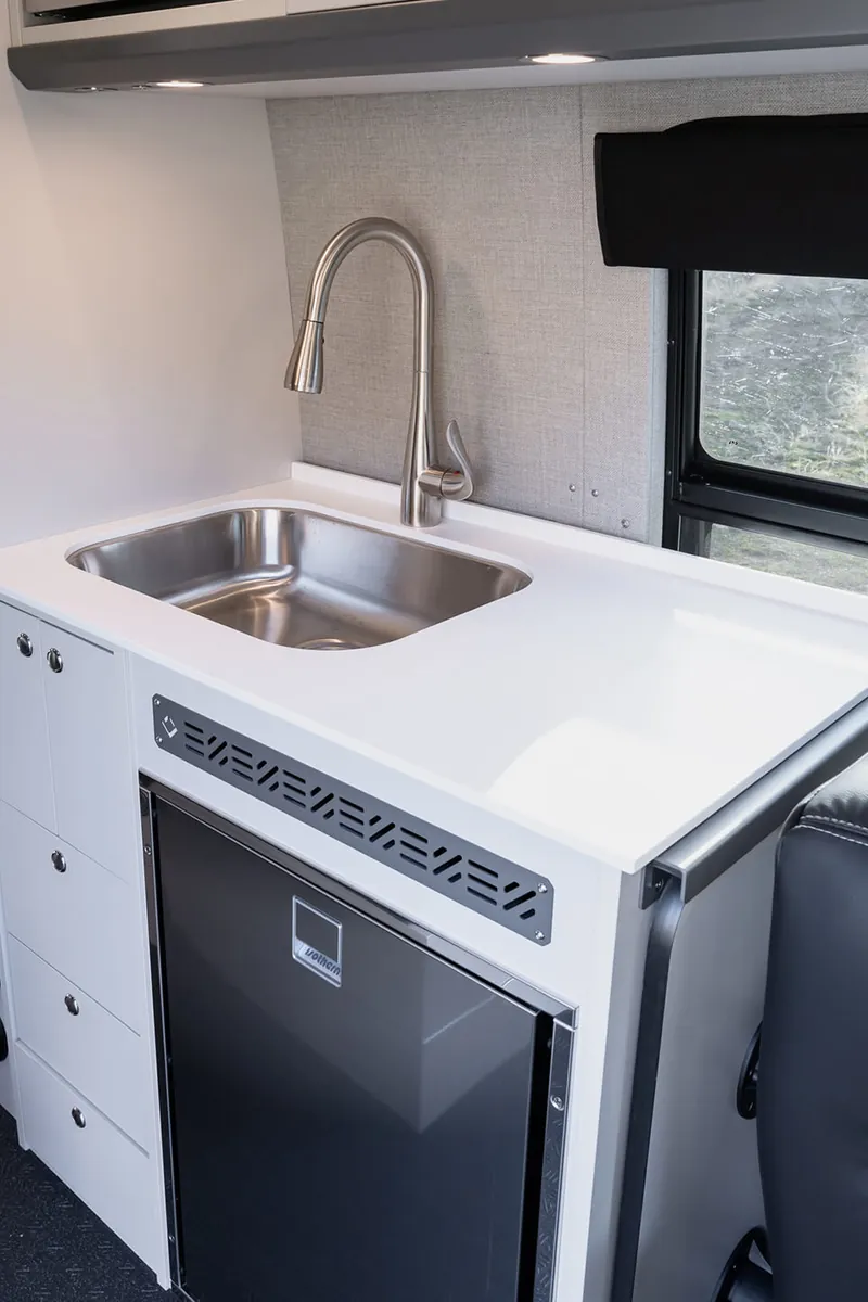 OutsideVan_Approach_Materials_Countertop1