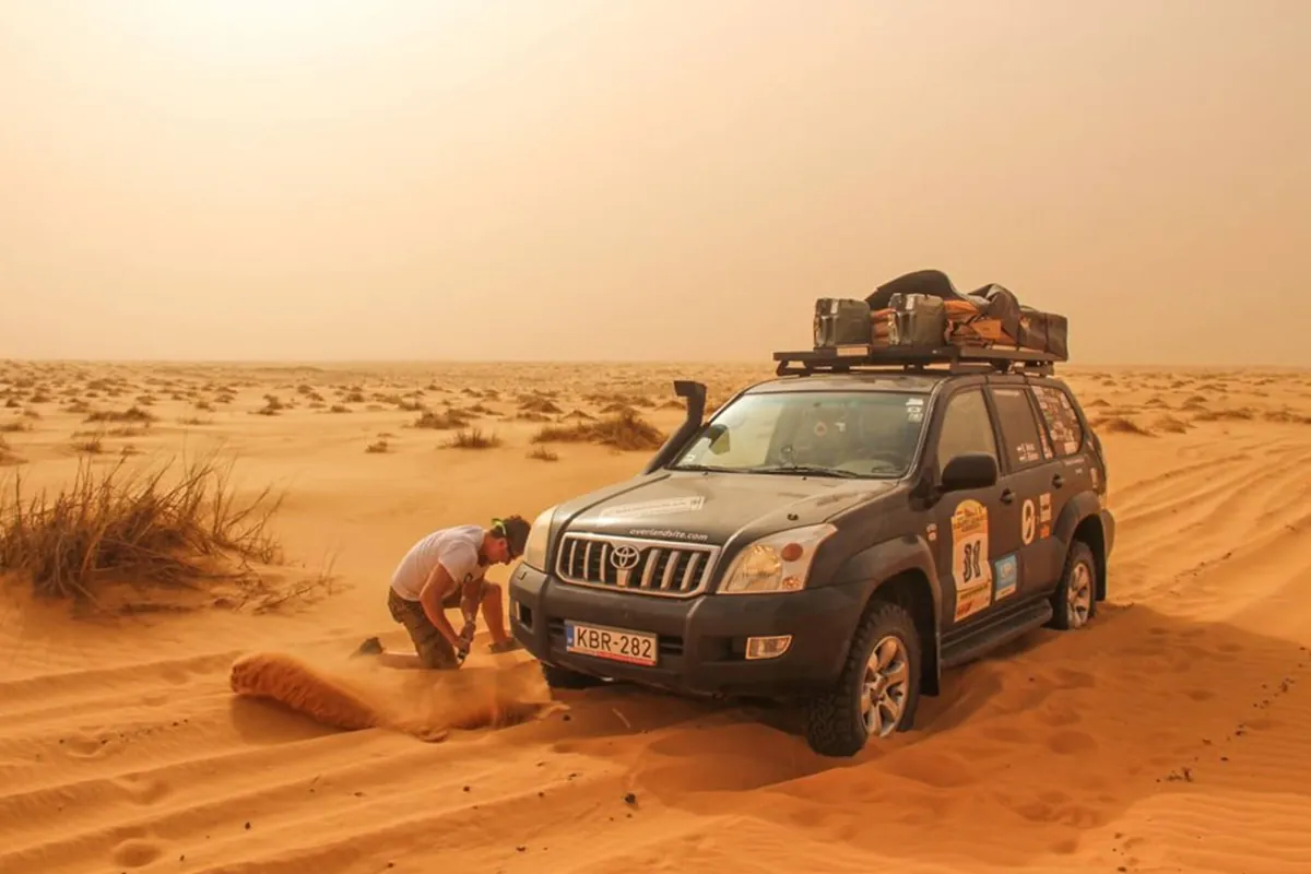 Overlanding-vs-Offroading