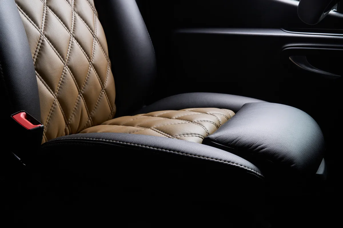 Syncline-OutsideVan-SP-SeatMaterial-Detail-2048